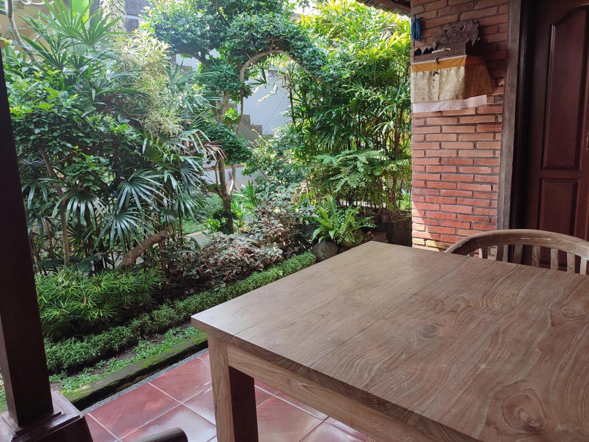 Bhuana Shanti Homestay Ubud Rum bild